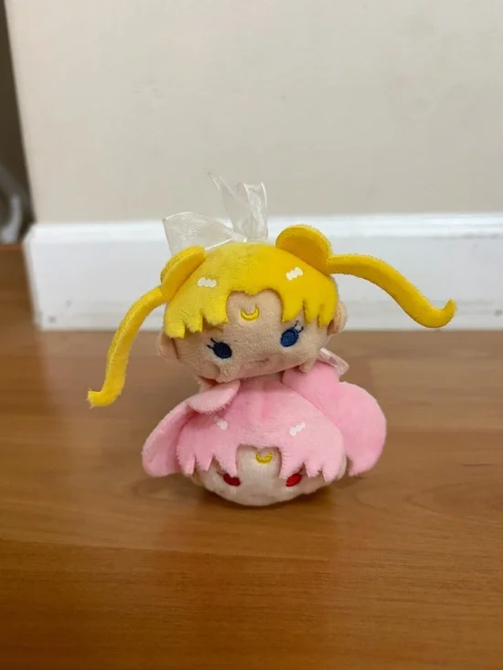 Princess Serenity and Small Lady Otedama - Picture 1 of 3